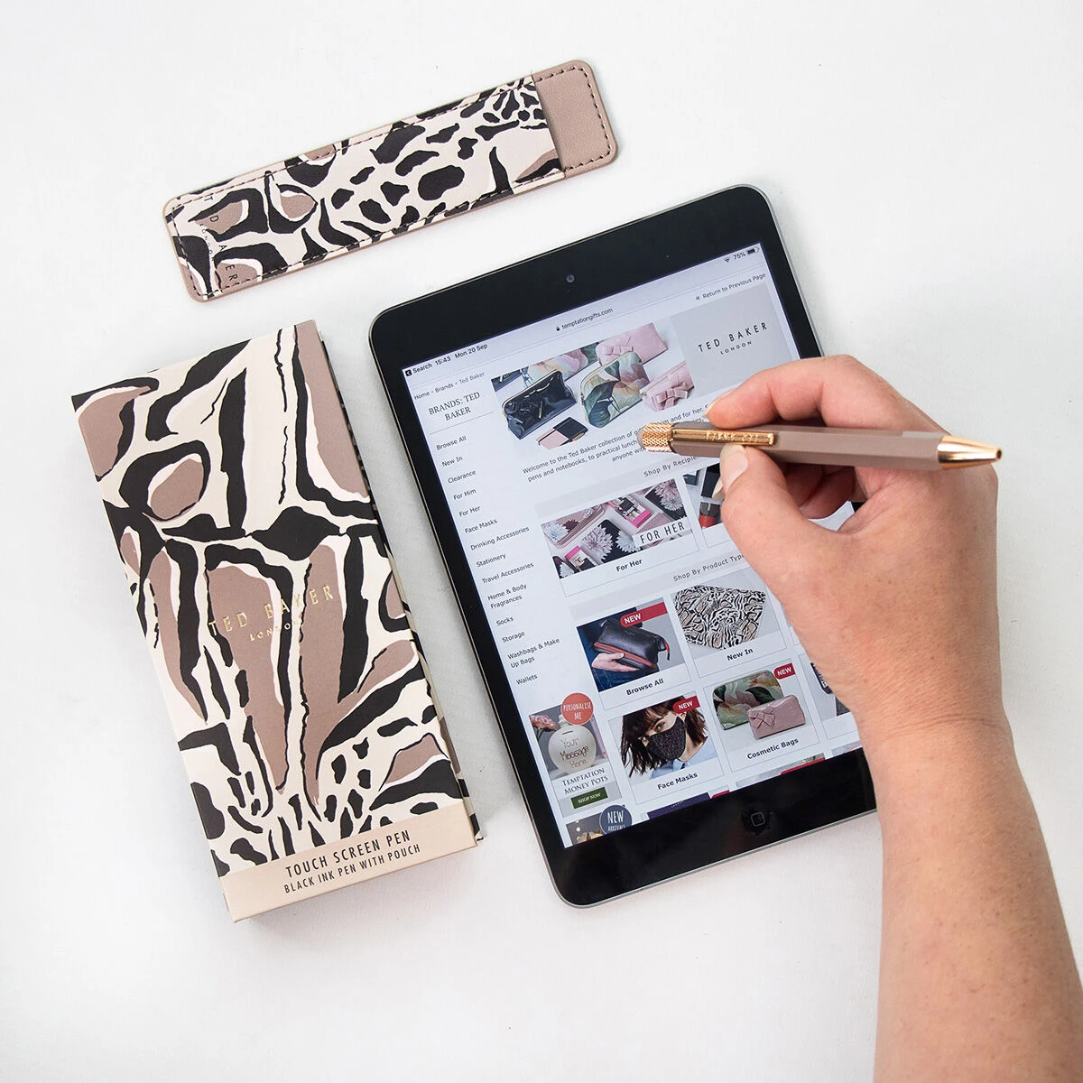 Ted Baker PENCHI Giraffe Print Printed Touch Pen And Pouch 6 Ted Baker PENCHI Giraffe Print Printed Touch Pen And Pouch - Image 4