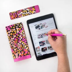 Ted Baker PENLOV Love Heart Printed Touch Screen Pen And Pouch 10 Ted Baker PENLOV Love Heart Printed Touch Screen Pen And Pouch -Children's Peripheral Store ted baker 258298 penlov love herat touch screen pen and pouch lifestyle