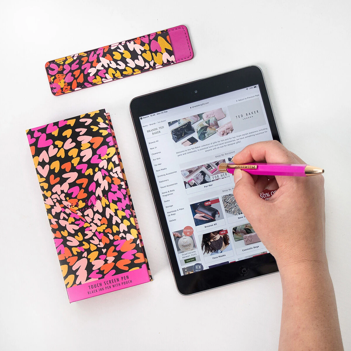 Ted Baker PENLOV Love Heart Printed Touch Screen Pen And Pouch 6 Ted Baker PENLOV Love Heart Printed Touch Screen Pen And Pouch - Image 4