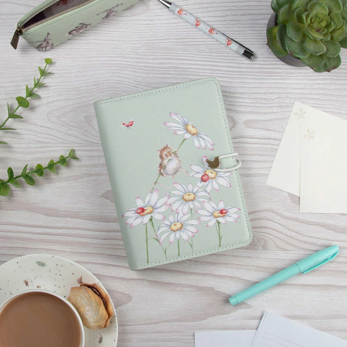 Wrendale ‘Oops A Daisy’ Mouse Personal Organiser 4 Wrendale ‘Oops A Daisy’ Mouse Personal Organiser - Image 2